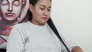 Webcam Model Wants to Be Fucked in Her Real Life Has a Big Natural Ass