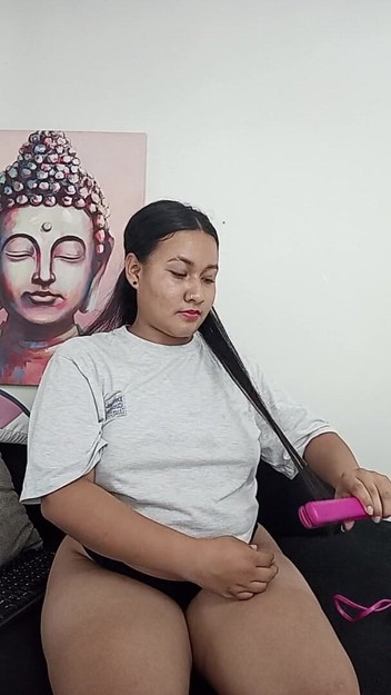 Webcam Model Wants to Be Fucked in Her Real Life Has a Big Natural Ass