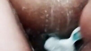 Bridivine Cleaning Her Cunt for You