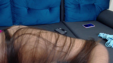 Petite Teen Masturbates with Hitachi Until Orgasm