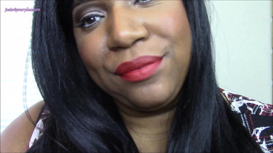 Red Lips in Matte Iconic HD