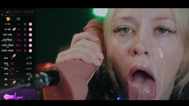 She Loves It When Someone Fucks Her Mouth