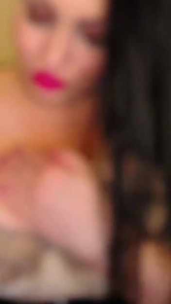 MILF Teases You with Her Big Tit’s
